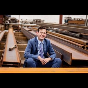 Meet your Posher, Brady